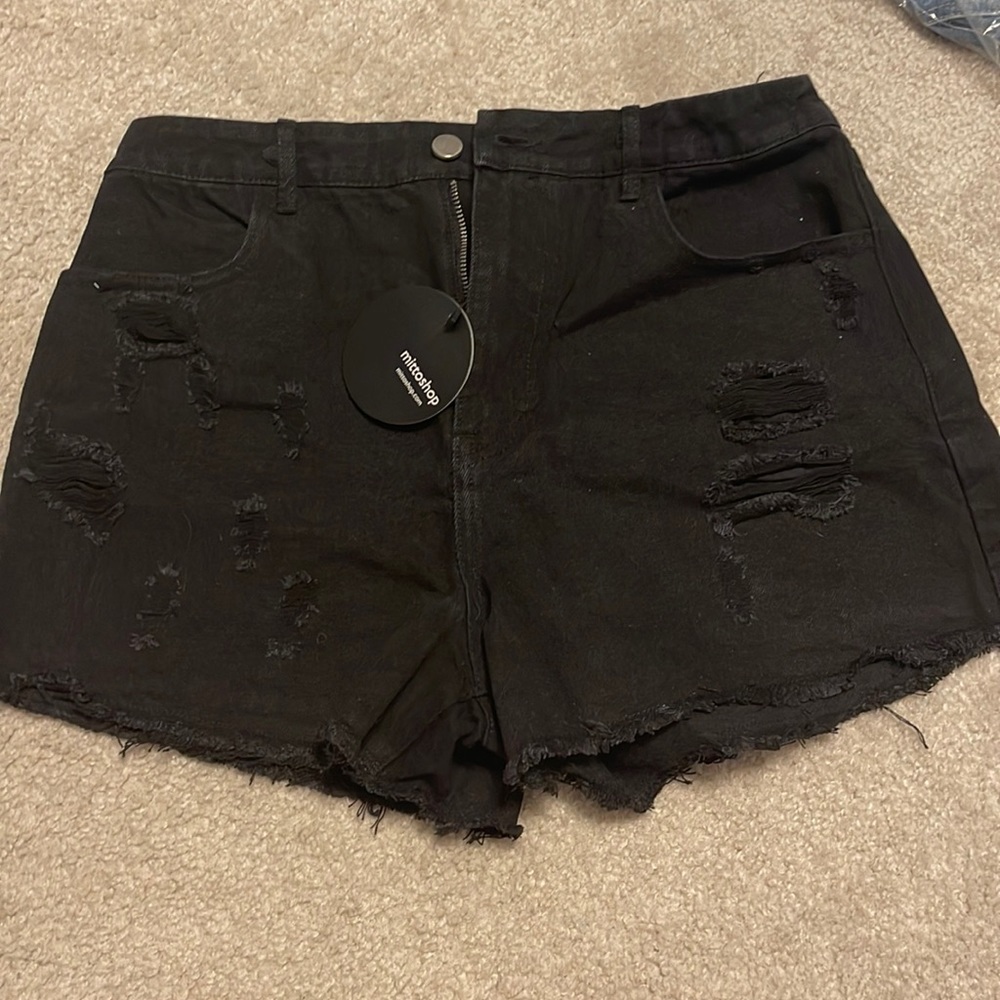 BNWT women’s black denim shorts